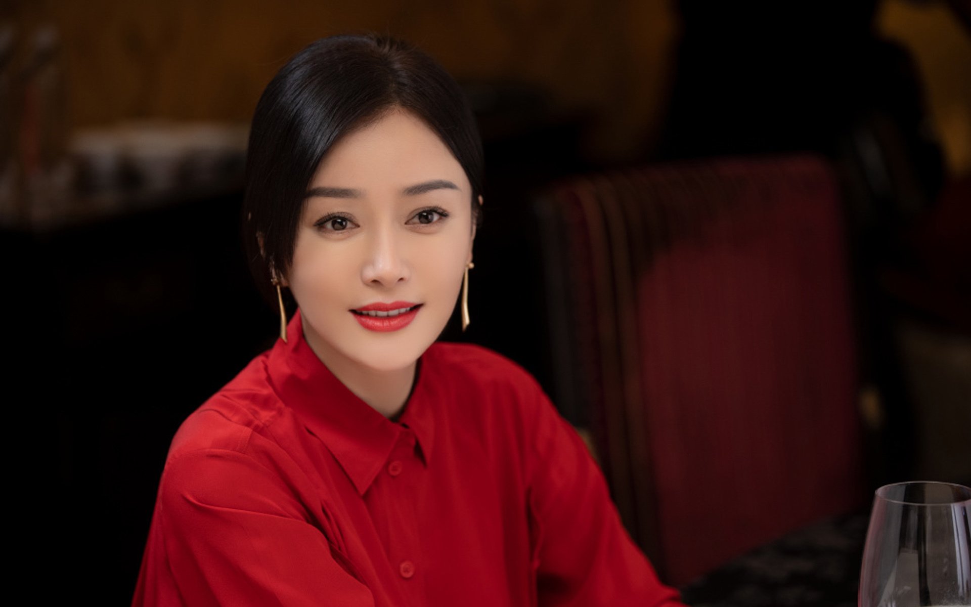 乌迪内斯主场大胜佛罗伦萨，斩获关键三分，意甲乌迪内斯和佛罗伦萨的历史成绩_