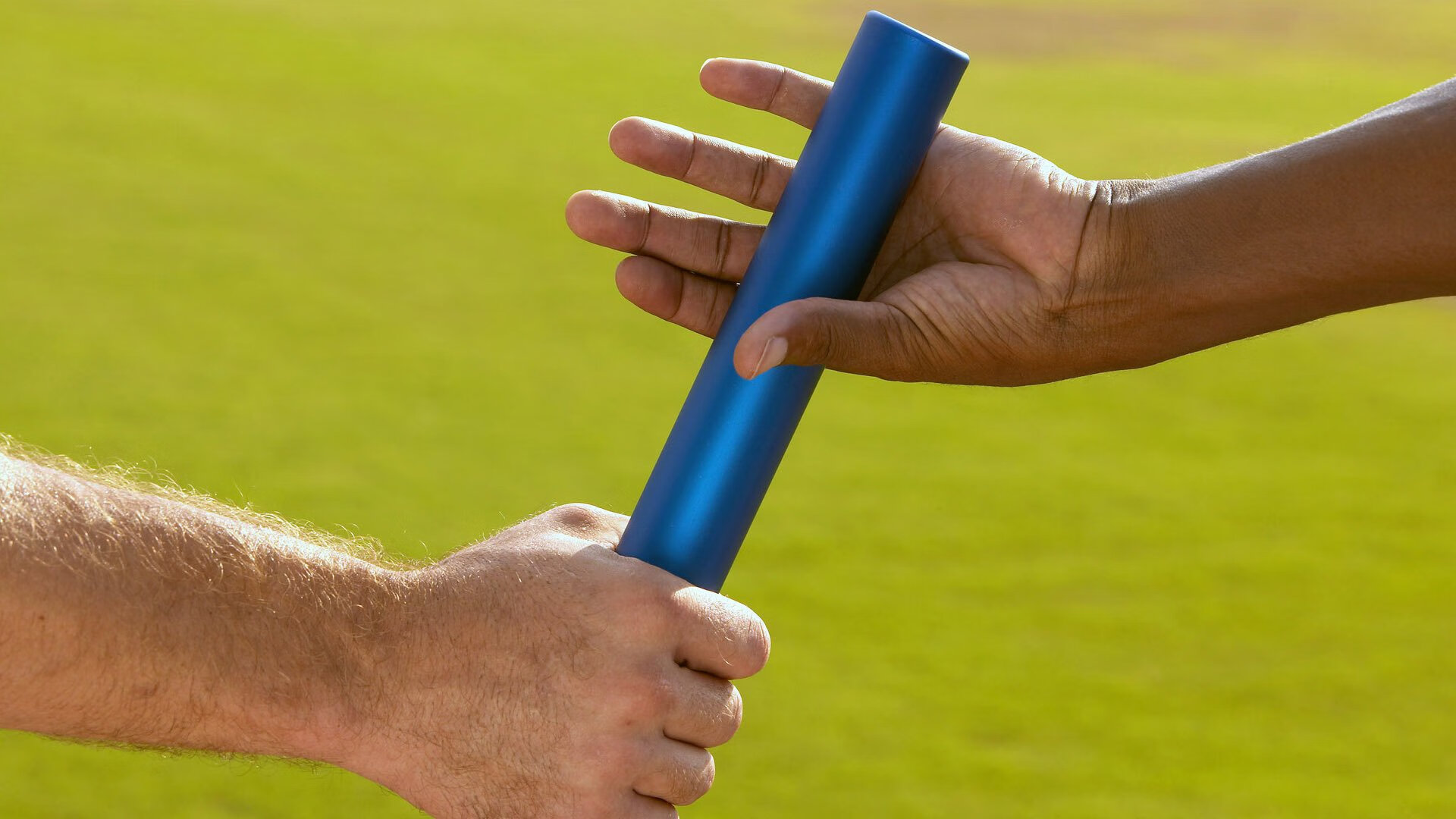 “穿越险境，勇者无惧！”——极端赛段的生死角逐，勇者无惧百科