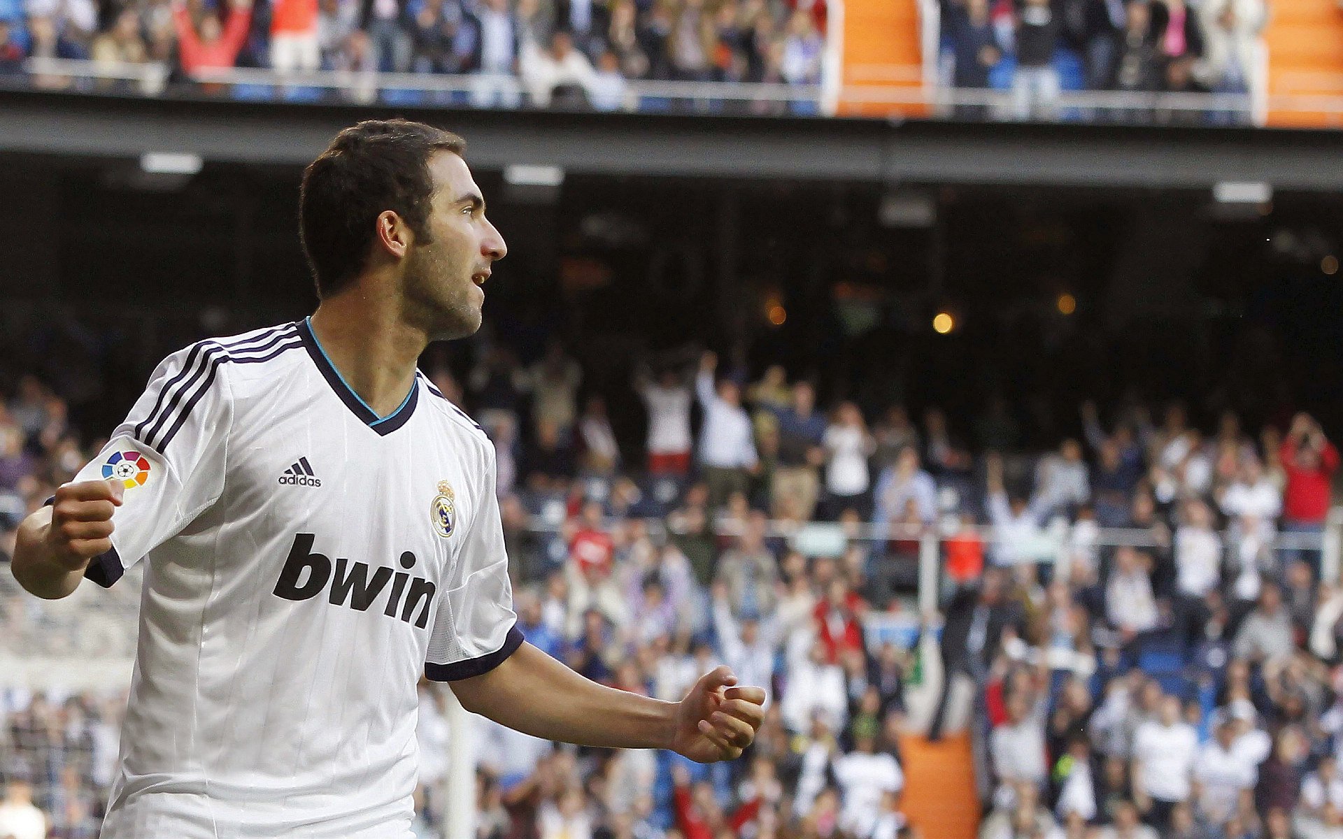 爱游戏娱乐-“西甲豪门展开追赶，形势变幻莫测”，西甲豪门什么意思