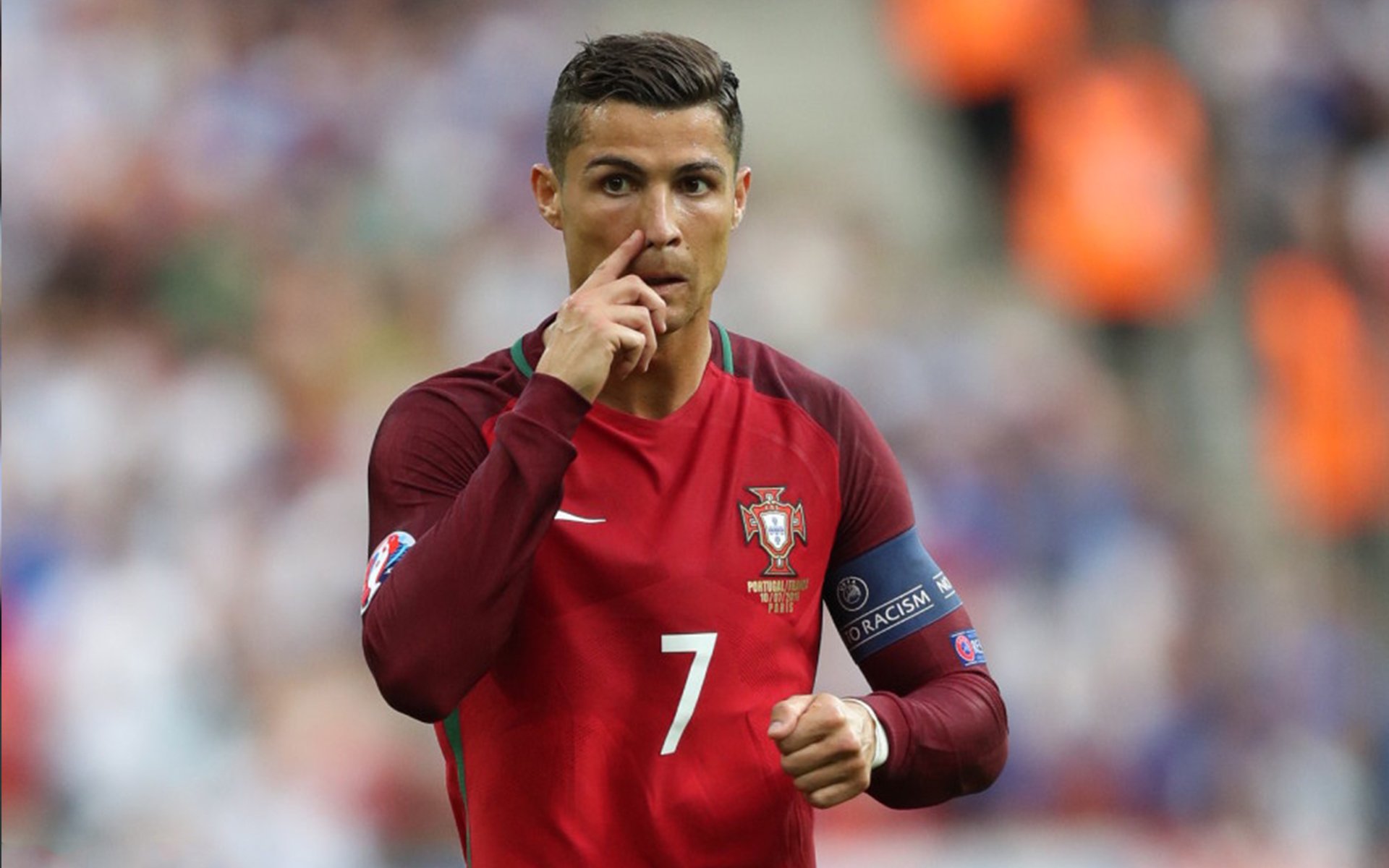 爱游戏网站-瑞士队前锋苏亚雷斯在巴黎奥运会上表现出色，苏亚雷斯加入巴黎